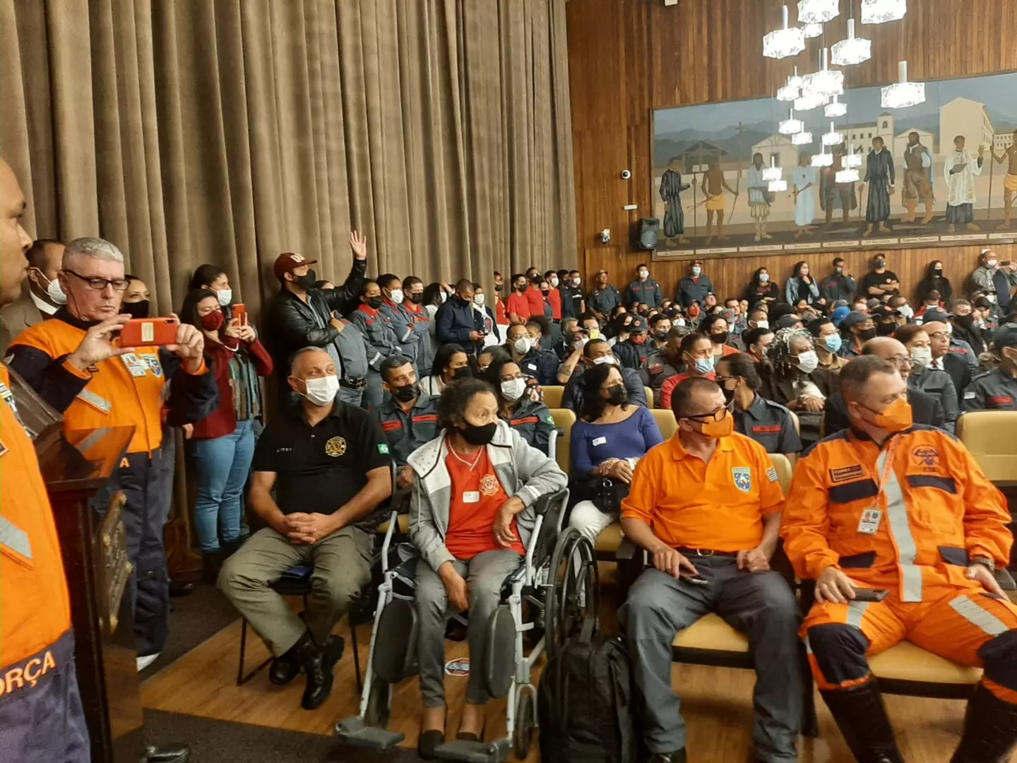 Bombeiros Civis são homenageados na Câmara Municipal de São Paulo.